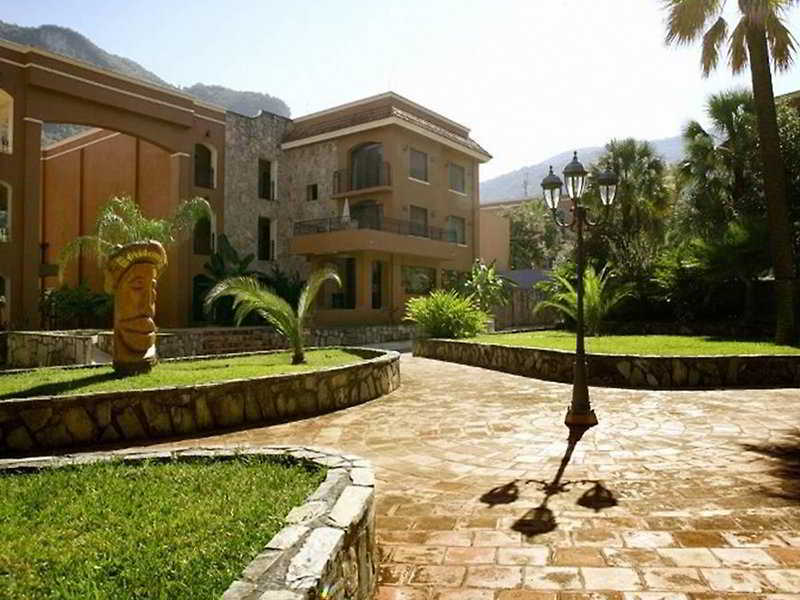 Hotel Hacienda Cola Del Caballo Сантьяґо Екстер'єр фото