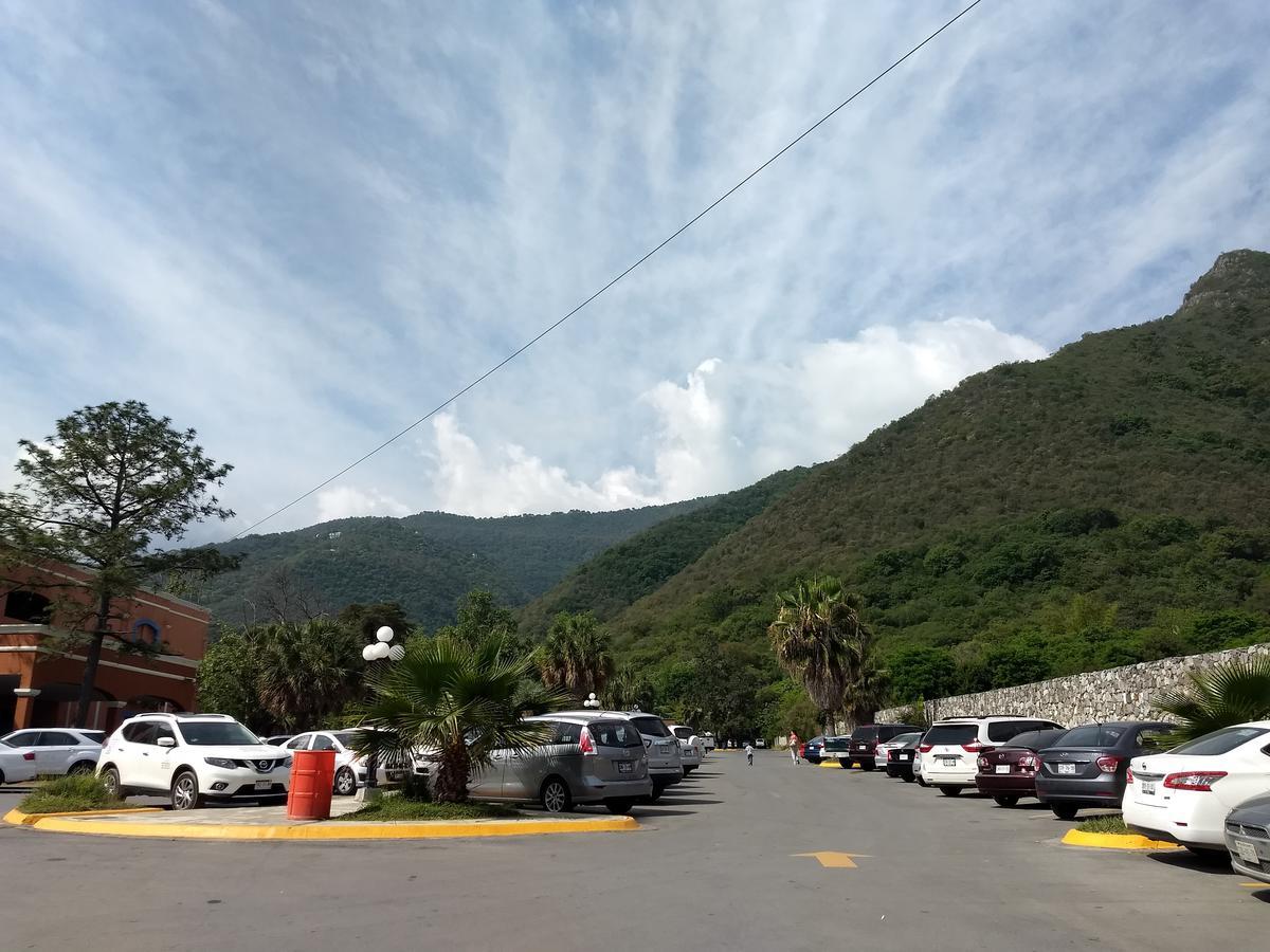 Hotel Hacienda Cola Del Caballo Сантьяґо Екстер'єр фото