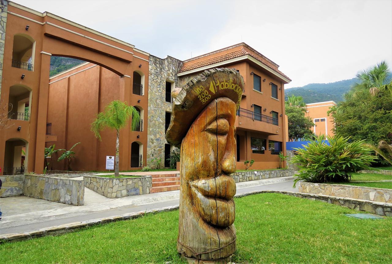 Hotel Hacienda Cola Del Caballo Сантьяґо Екстер'єр фото